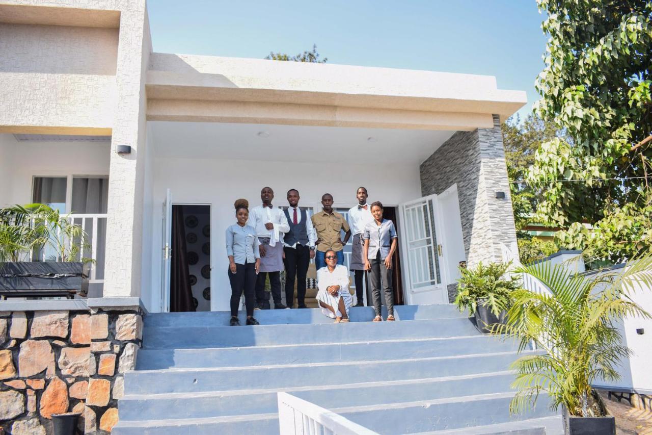 Inzozi Africa House B&B-Gishushu Кигали Экстерьер фото