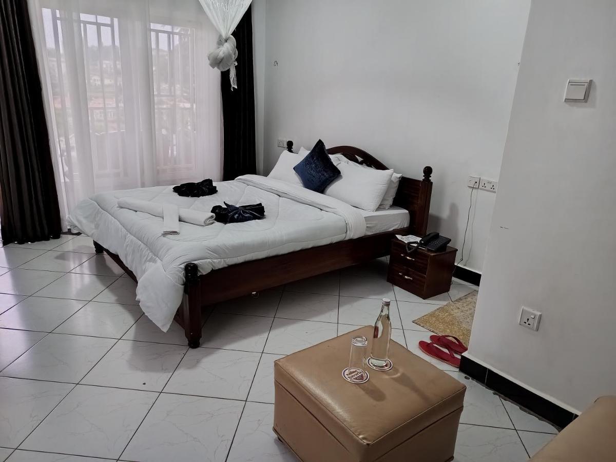 Inzozi Africa House B&B-Gishushu Кигали Экстерьер фото